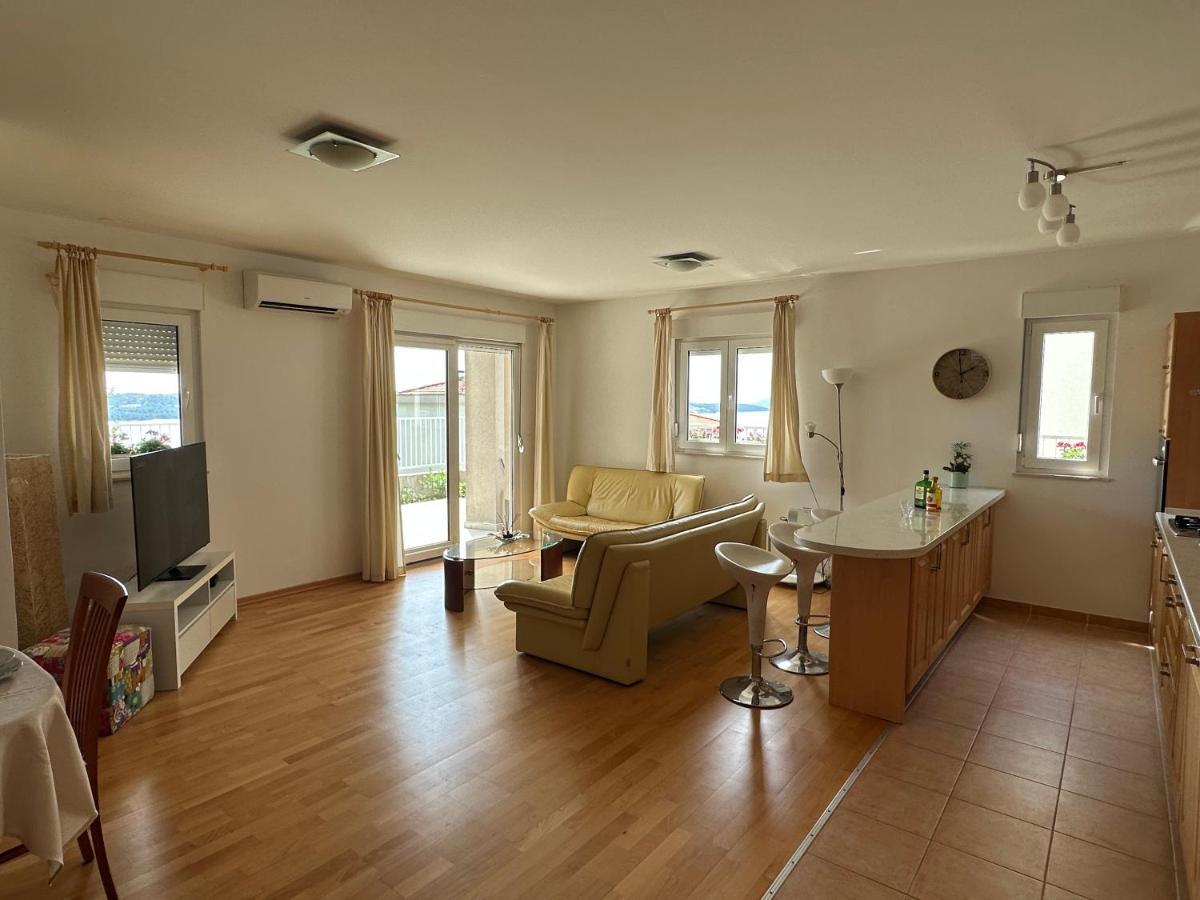 Aurora Luxury Apartment Trogir Luaran gambar