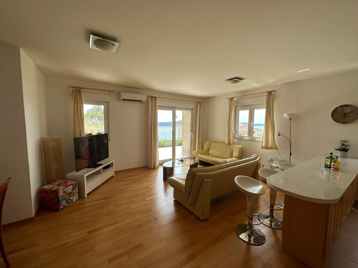 Aurora Luxury Apartment Trogir Luaran gambar