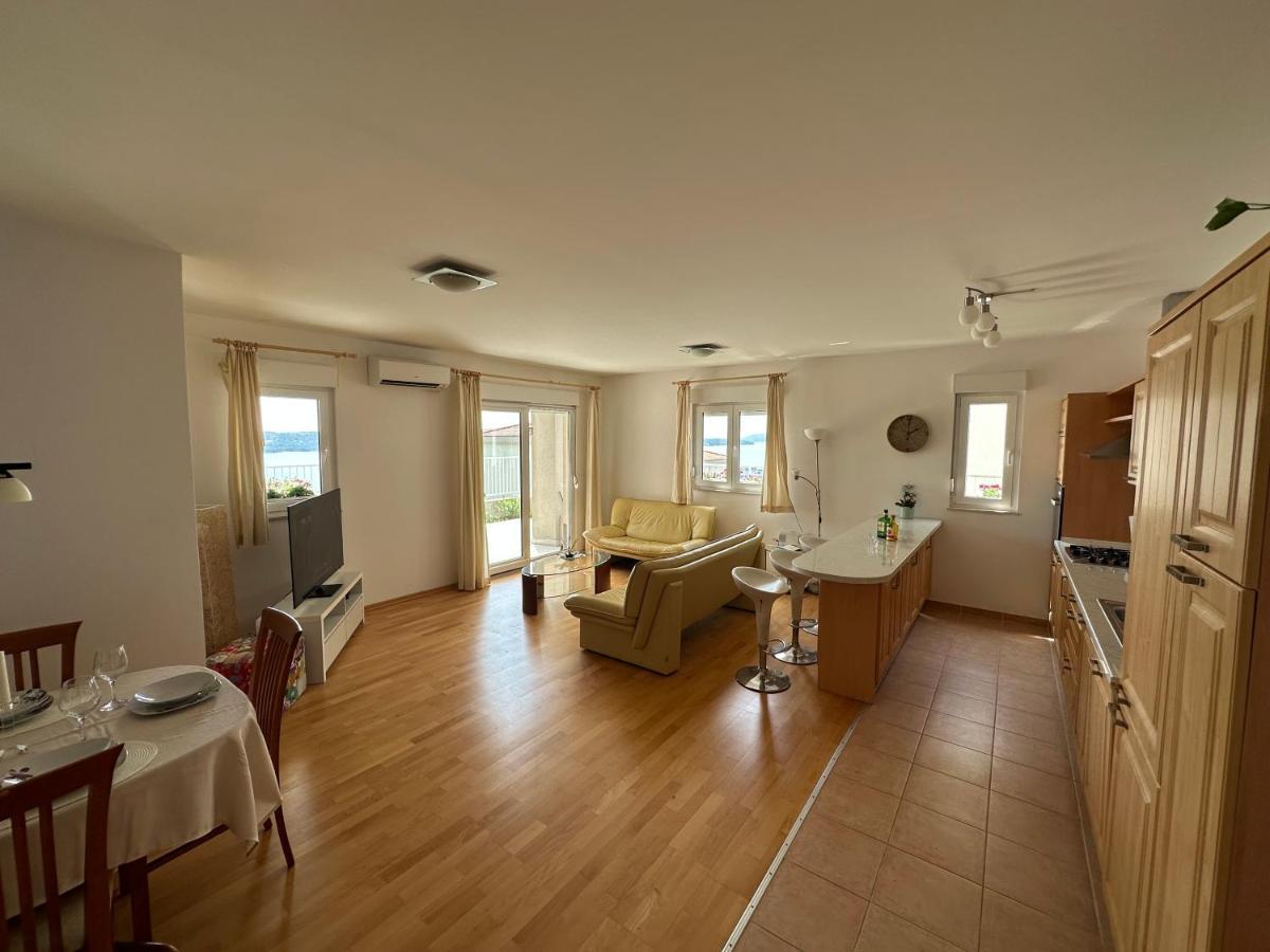 Aurora Luxury Apartment Trogir Luaran gambar